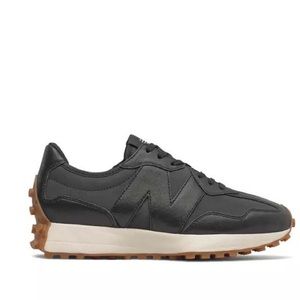 New Balance 327 V1 Leather black white Women’s Shoe